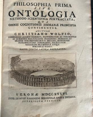 Libro in latino del 1736