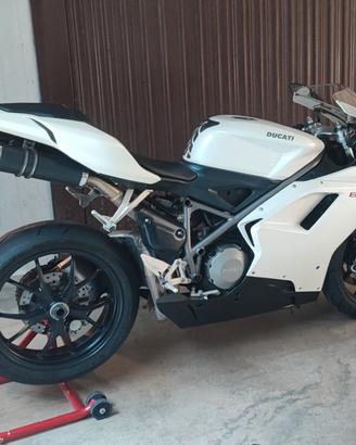 Ducati 848