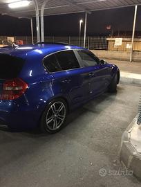 BMW serie 1.  2009