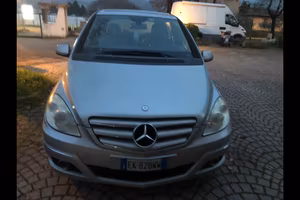 Mercedes B170 Metano. Annno 2009.