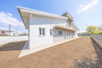 PORZIONE DI QUADRIFAMILIARE A ROMA