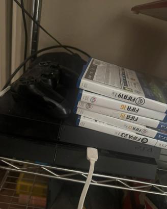 Ps4 + 2 joystick e giochi
