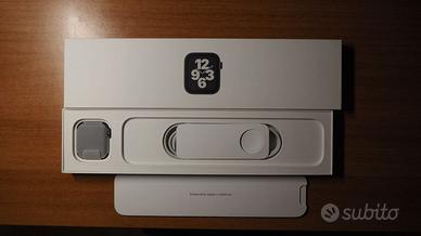 Apple Watch SE prima generazione (2020) 40mm