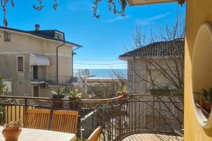 Vista Mare zona Marconi 6 posti