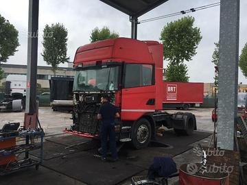 SCANIA 164-144 ricambi vari