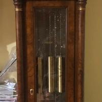 Orologio a pendolo a colonna