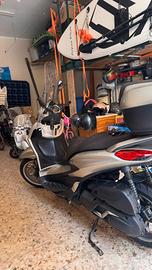 Piaggio Beverly 400 hpe 2022