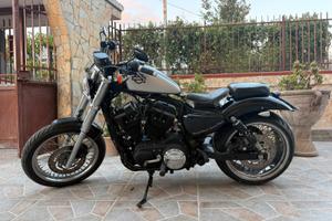 Harley-Davidson 883