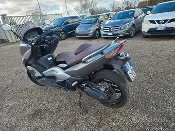 Yamaha tmax