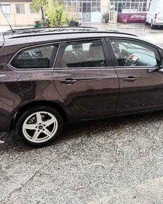 Opel astra j 1.7cdtifine 2014