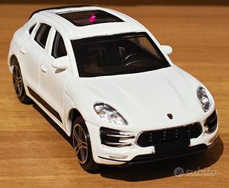 Porsche MacanTurbo Burago 1/43 Completa di Scatola
