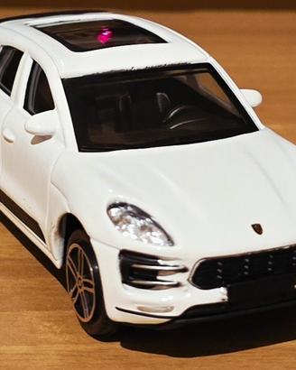Porsche MacanTurbo Burago 1/43 Completa di Scatola