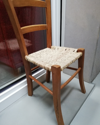 Sedia impagliata a mano