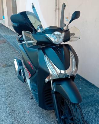 HONDA SH 150 SPORT 2017.