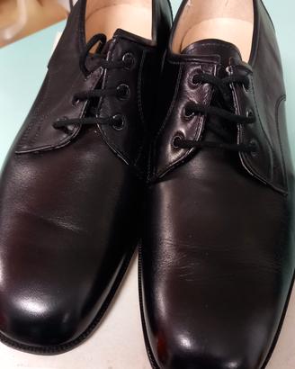 Scarpe Nere basse in Pelle Estive