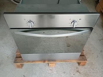 Forno da incasso Candy con girarrosto