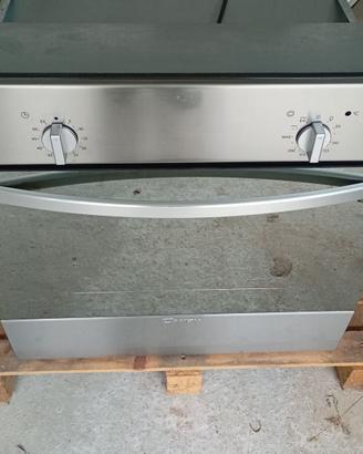 Forno da incasso Candy con girarrosto