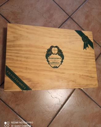 Cassetta in legno porta bottiglie