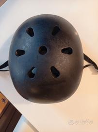 casco per bicicletta nero 