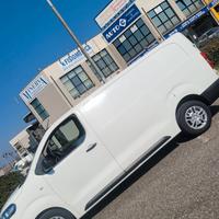 Opel Vivaro In perfetti condizioni anno 2020 Passo