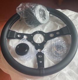 Volante in pelle con mozzo