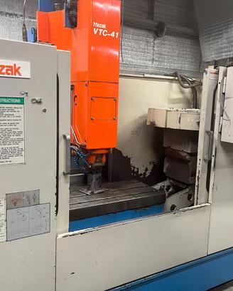 Centro di lavoro verticali 3 assi Mazak VTC 41