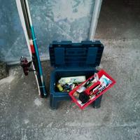 canne da pesca e porta accessori