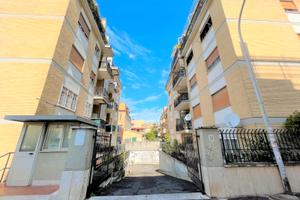 Torrevecchia - piccolo posto auto coperto