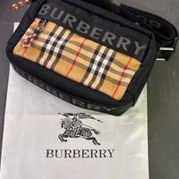 Borsello burberry