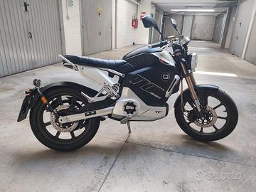 Moto Super Soco TC MAX 2021 - 120 km reali