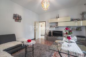 APPARTAMENTO CON POSSIBILITA' DI REALIZZARE 4 CAME