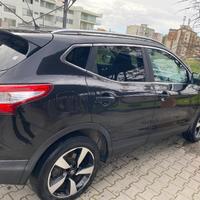 Auto  Nissan Qasquai