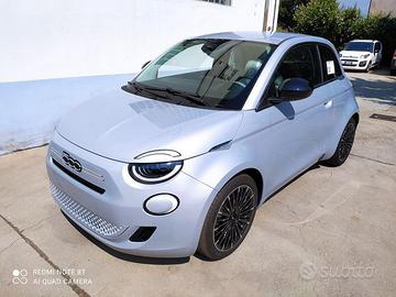 FIAT 500 Hybrid Hybrid Icon CBC