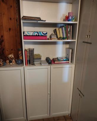 Libreria mobile bianco con ante 