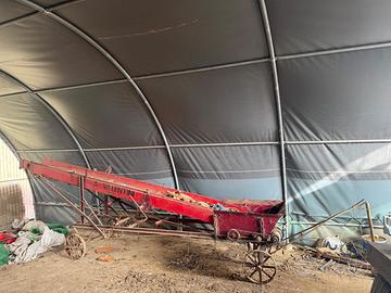 Nastro trasportatore agricolo d’epoca per foraggio