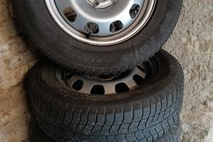 Ruote Dacia Duster (cerchi in acciaio + gomme)