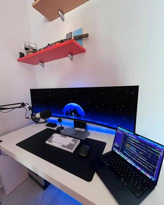 Samsung Odyssey OLED G9 49" – 240Hz – Ultrawide