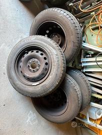 Panda 169 cerchi da 13” con gomme 115/80 R 13 79T