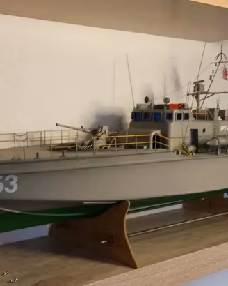 Collezionismo motoscafo barca scafo nave  rc