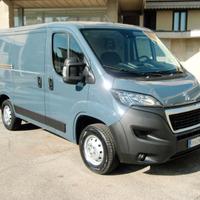 Peugeot Boxer 330 2.2 BlueHDi 120cv