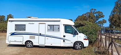 Camper semintegrale 7 ,10 MT letto in coda