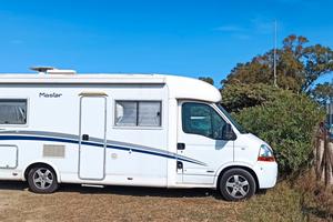 Camper semintegrale 7 ,10 MT letto in coda