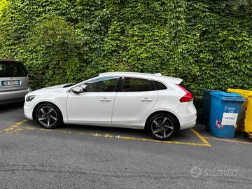 Volvo v40 d3 Rdesing
