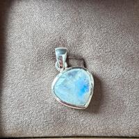 Ciondolo in argento 925 con pietra di luna