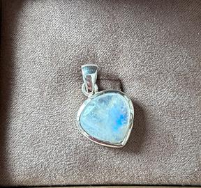 Ciondolo in argento 925 con pietra di luna