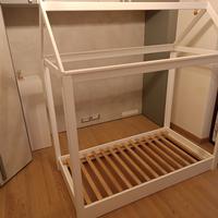 Lettino stile Montessori in legno artigianale