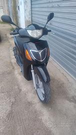SH 150 Honda anno 2003 Km 35.000