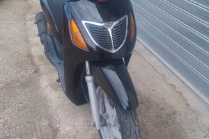 SH 150 Honda anno 2003 Km 35.000
