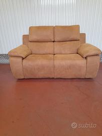 Divano 2 posti totalmente sfoderabile 