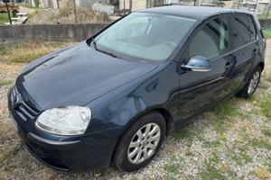 Volkswagen Golf 5 Benzina